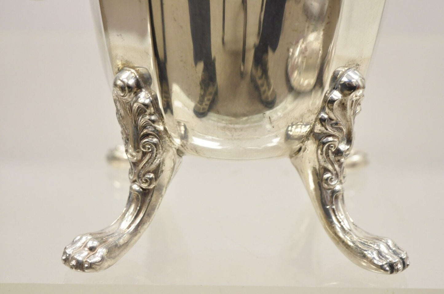 Vintage Victorian Silver Plated Fluted Paw Feet Footed Water Beverage Pitcher