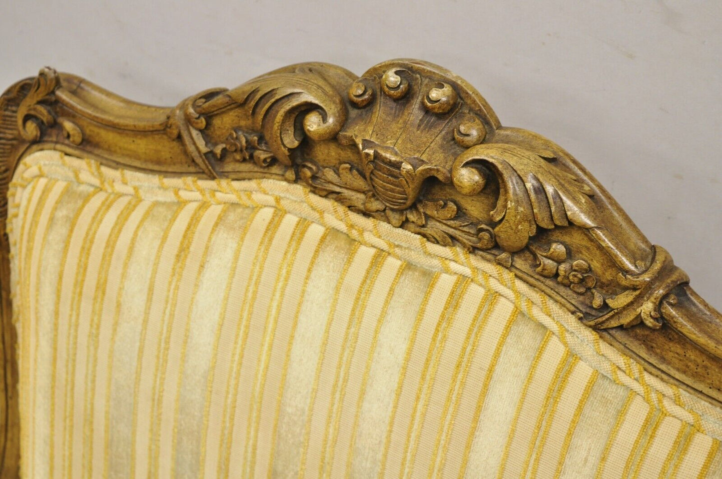 Vintage French Louis XV Style Carved Walnut Fauteuil Parlor Lounge Arm Chair