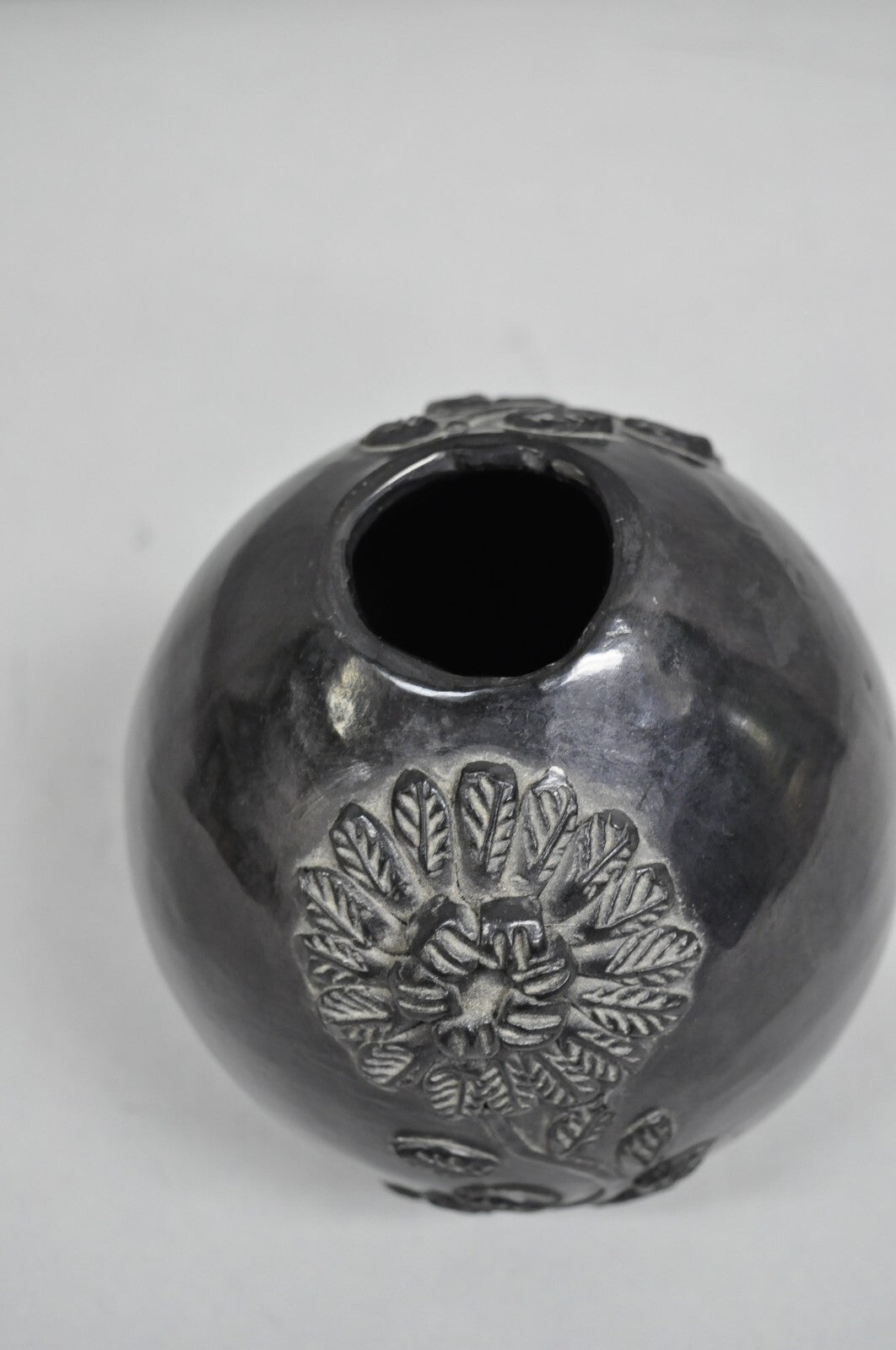 Dona Rosa Barro Negro Black Pottery 5" Flower Bud Vase Mexico Mid Century Modern