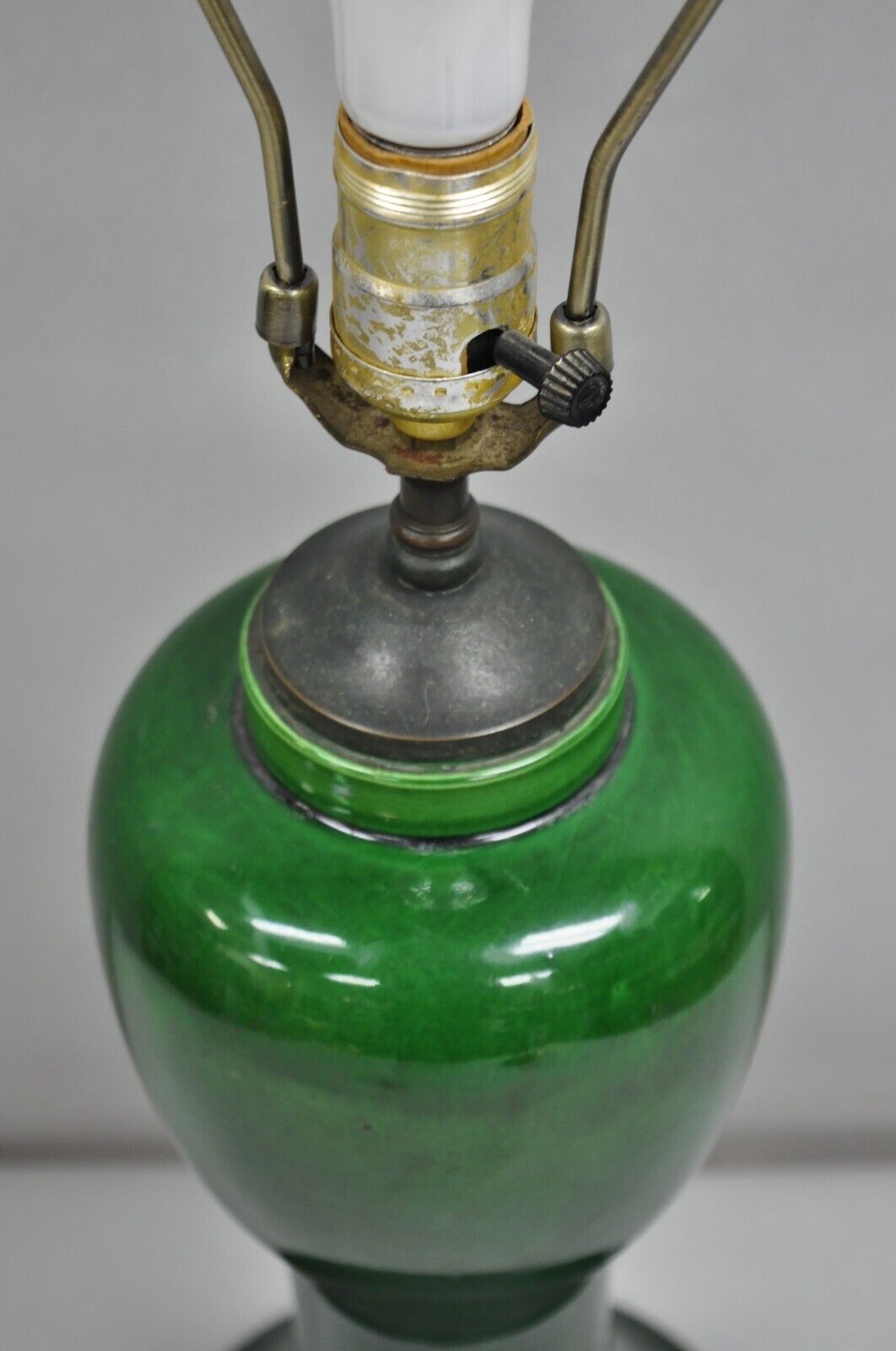 Antique Chinoiserie Japanese Ceramic Pottery Green Bulbous Vase Table Lamp