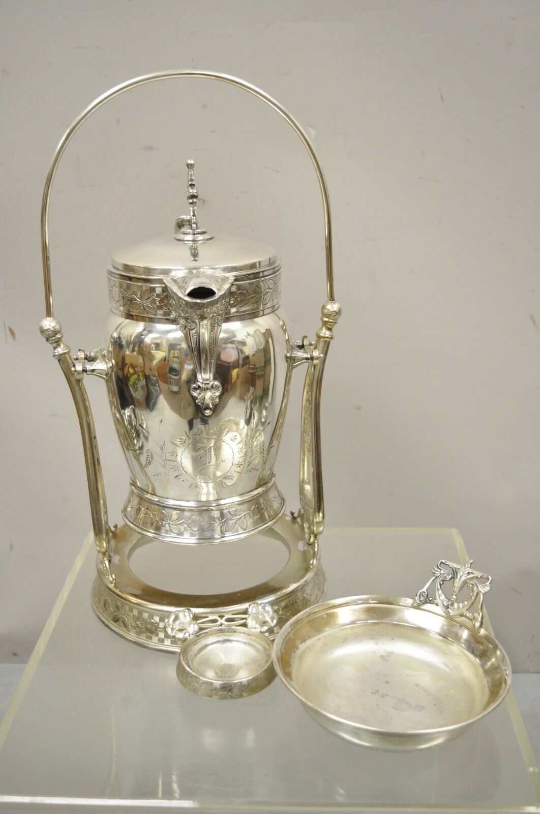 19th C Wilcox Silverplate Victorian Ornate Water Lemonade Pitcher on TIlt Stand