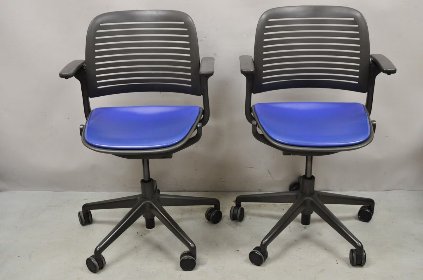 Steelcase 487 Cachet Swivel Office Desk Chair with Blue Seat - a Pair