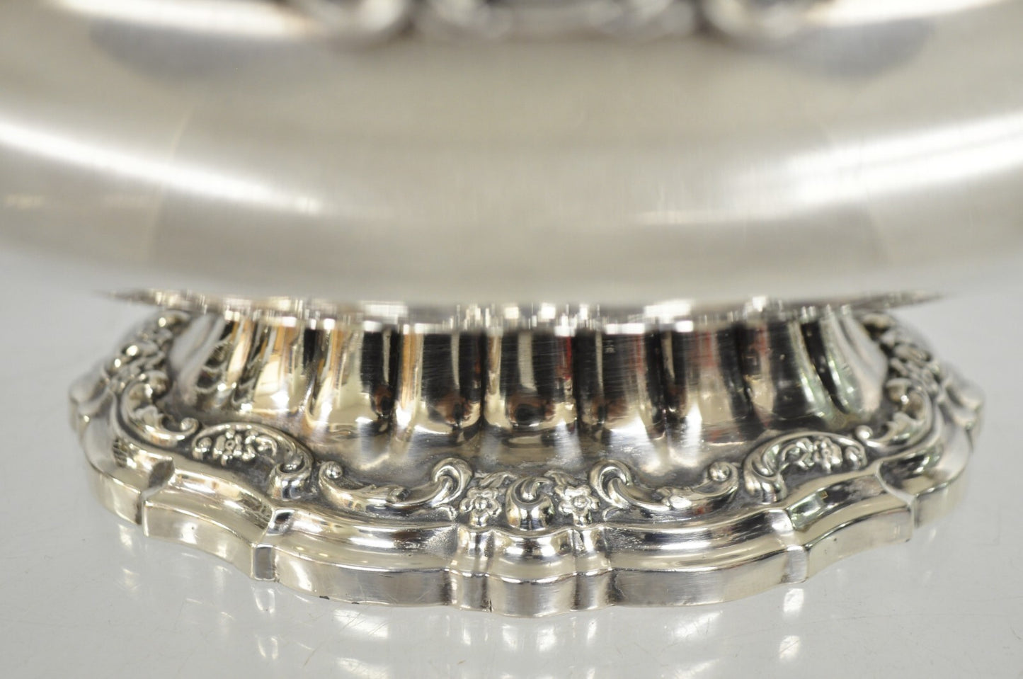 Vintage Victorian Silver Plated Oval Pedestal Centerpiece Fruit Bowl By Lunt