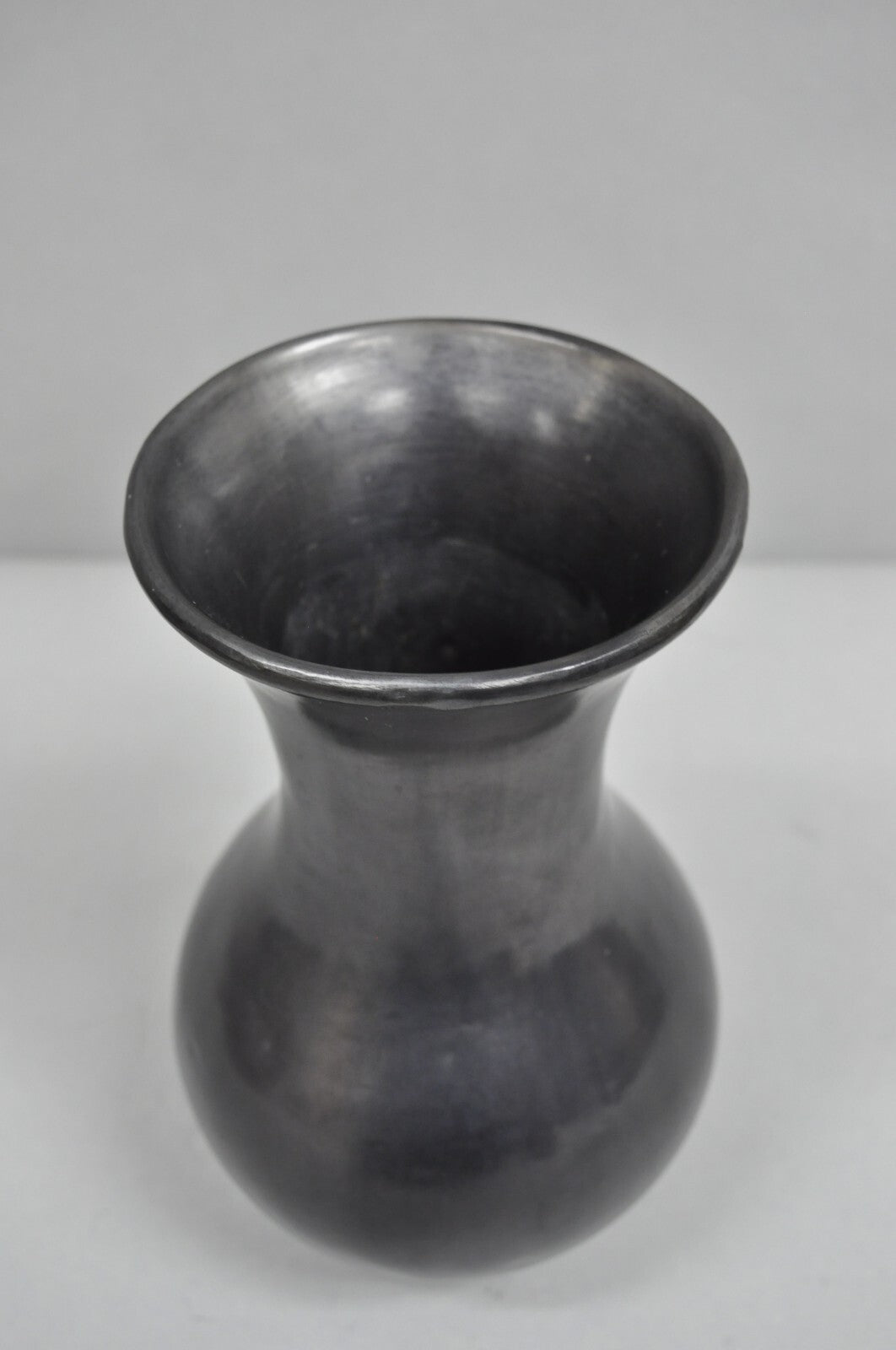 Dona Rosa Barro Negro Black Pottery 9" Bulbous Flower Vase Mid Century Modern