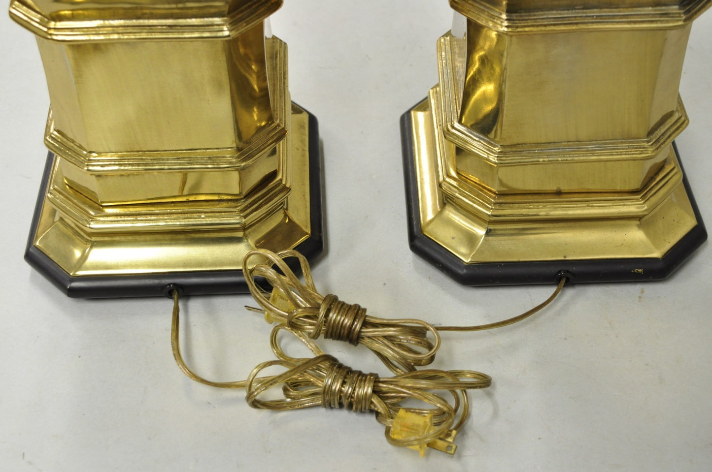 Vintage Chinoiserie Chinese Ginger Jar Brass Plated Metal Table Lamps - a Pair