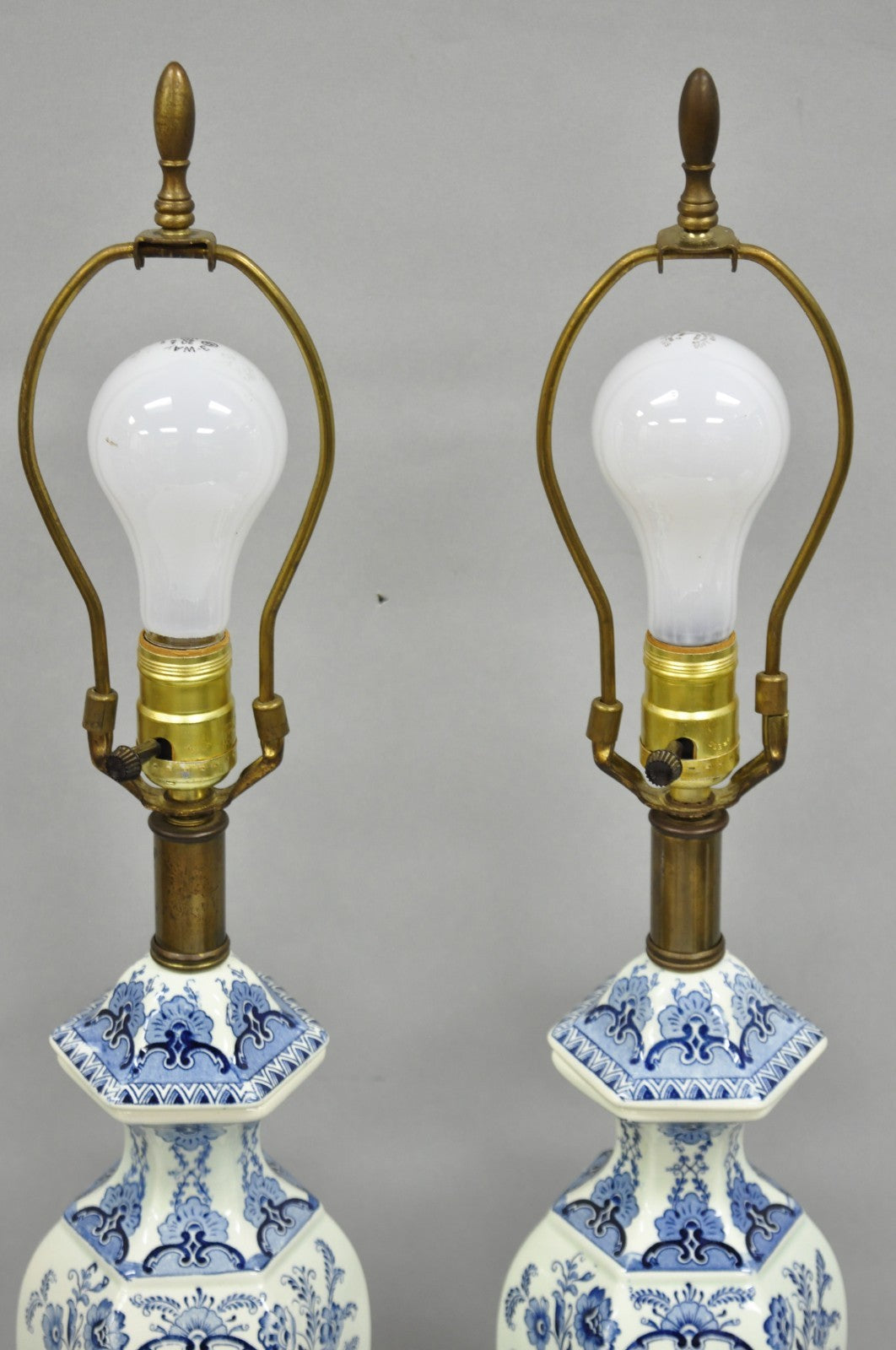 Vintage Chinoiserie Blue & White Porcelain Urn Bird Painted Table Lamps - a Pair