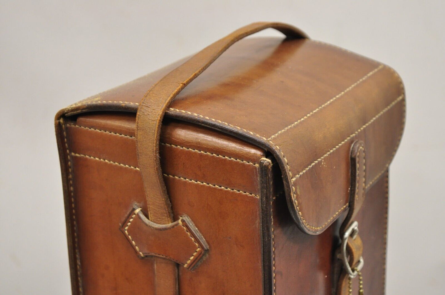 Vintage Sun Lite II Speed Flash and Portable Battery Pack in Brown Leather Case