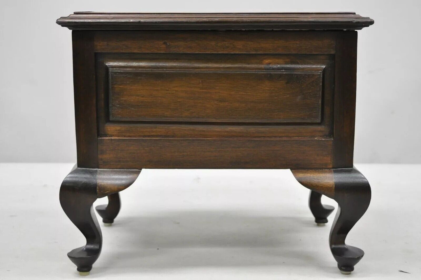 Vintage Mahogany Queen Anne Style Copper Lined Wooden Planter