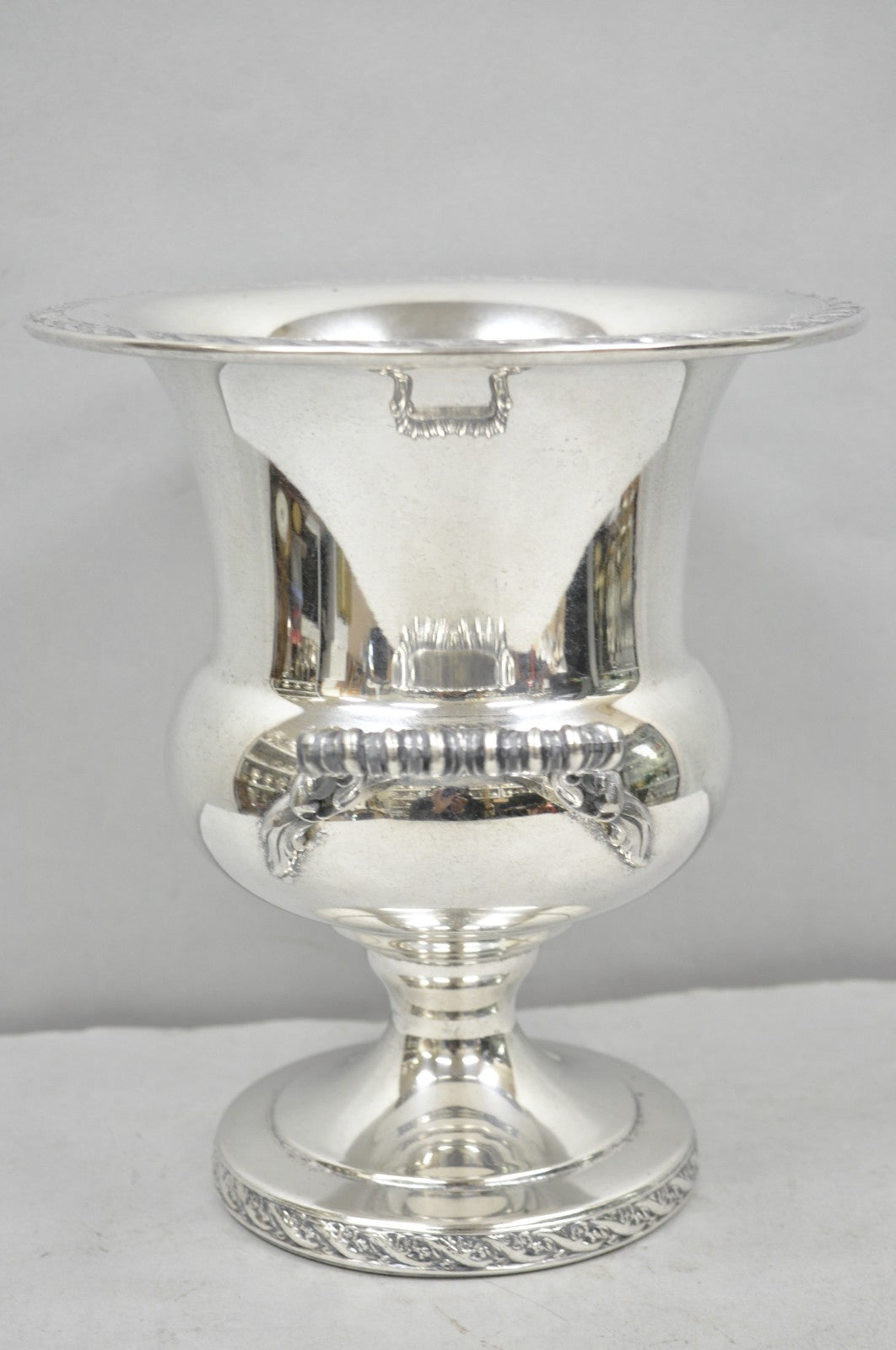 WM Rogers & Son 2051 Spring Flower Silver Plated Trophy Cup Champagne Chiller