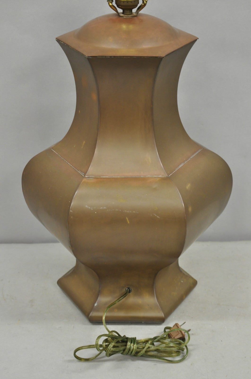 Vintage Chinoiserie Patinated Copper Hexagonal Oriental Ginger Jar Table Lamp
