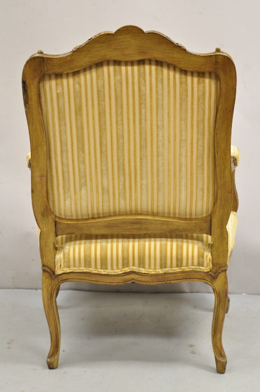 Vintage French Louis XV Style Carved Walnut Fauteuil Parlor Lounge Arm Chair