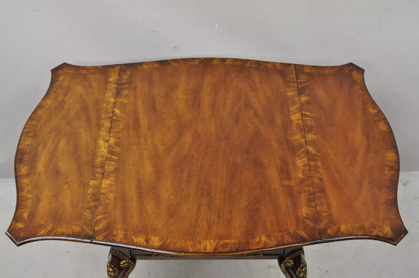Theodore Alexander Replica English George III Ca. 1775 Pembroke Drop Leaf Table