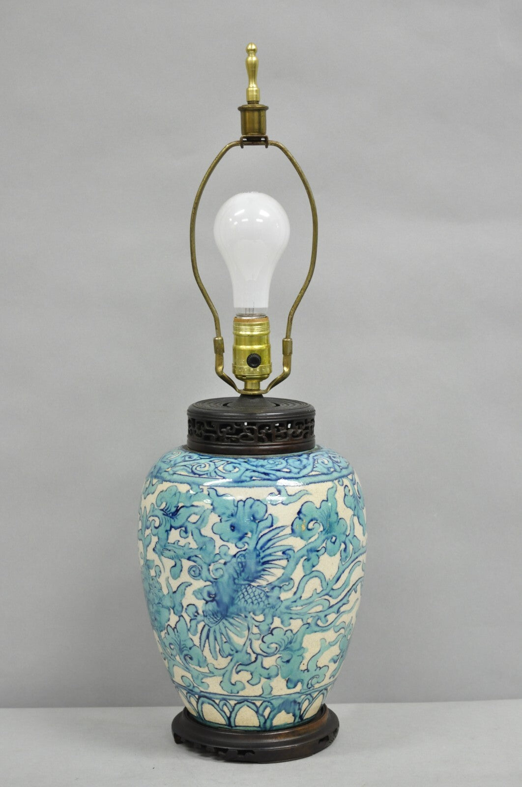 Antique Chinoiserie Chinese Porcelain Blue Ginger Jar Oriental Table Lamp