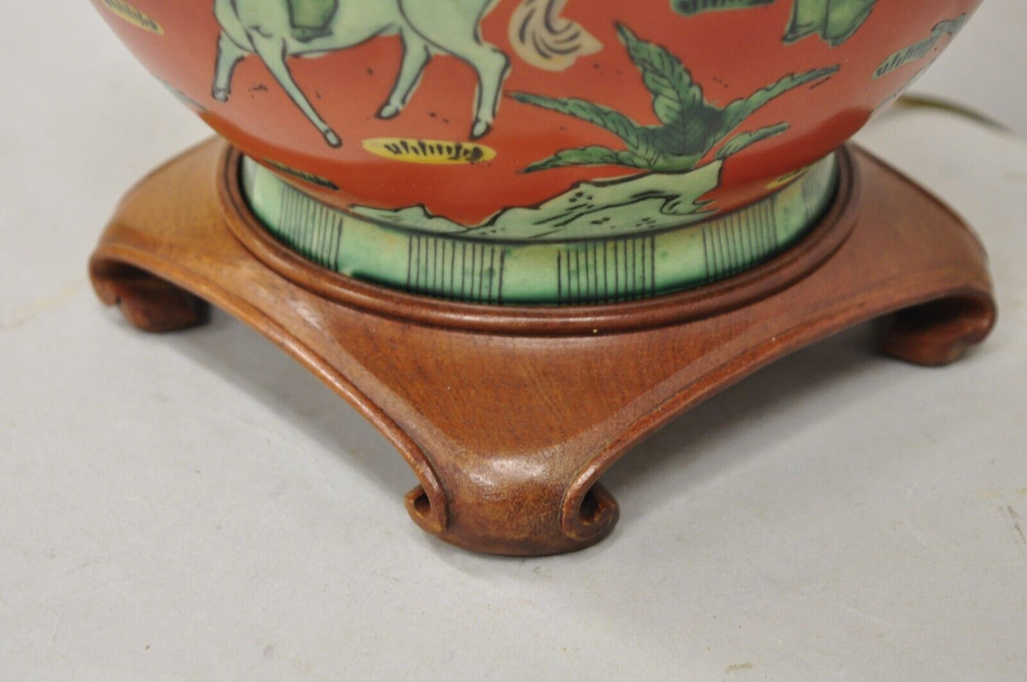 Vintage Chinoiserie Bulbous Porcelain Vase Oriental Figural Painted Table Lamp