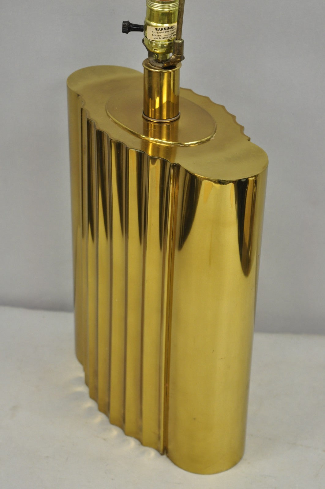 Vintage Paul Hanson MCM Hollywood Regency Burnished Brass Fluted Table Lamp