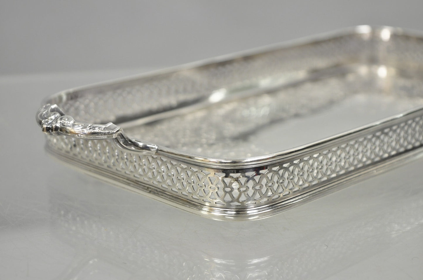 Vintage Wallace 335 Victorian Silver Plated Small Whatnot Trinket Dish Tray