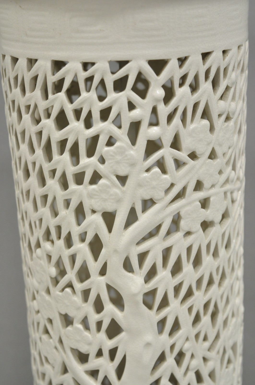 Vintage Chinoiserie White Porcelain Fretwork Cherry Blossom Tree Table Lamp