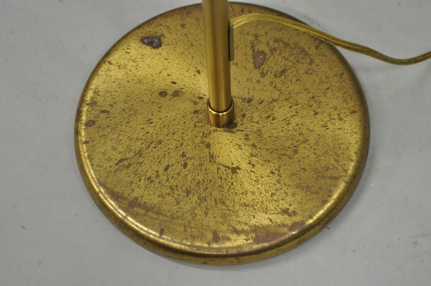 Modern Holtkötter Leuchten Adjustable Brass Pharmacy Reading Task Floor Lamp