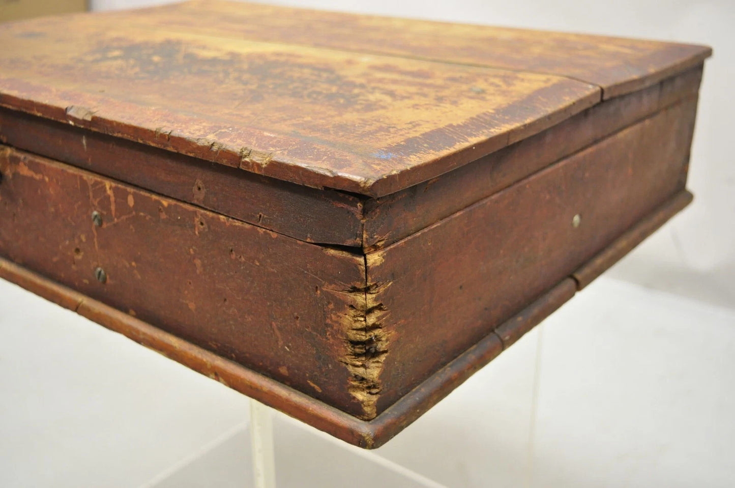 Antique American Primitive Wooden Distressed Paint Crafts Organizer Parts Box