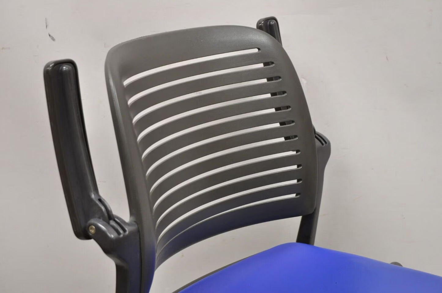 Steelcase 487 Cachet Swivel Office Desk Chair with Blue Seat - a Pair