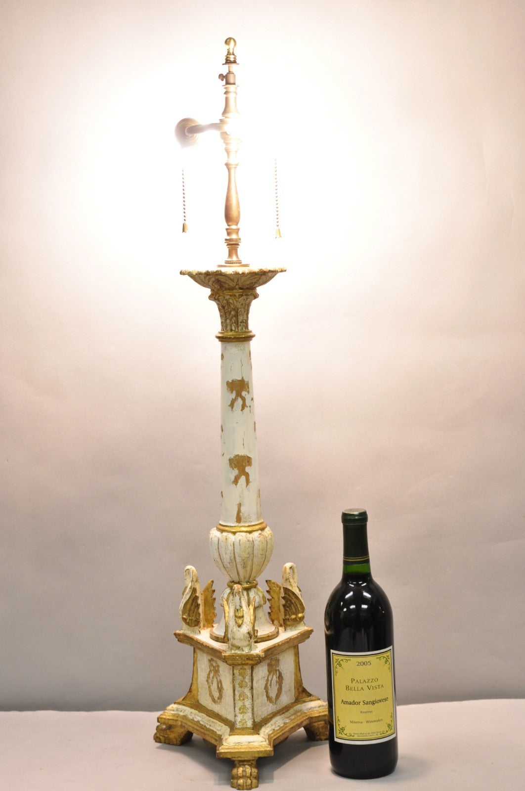 Antique Italian Hollywood Regency Cream Gold Giltwood Column Table Lamp w/ Swans