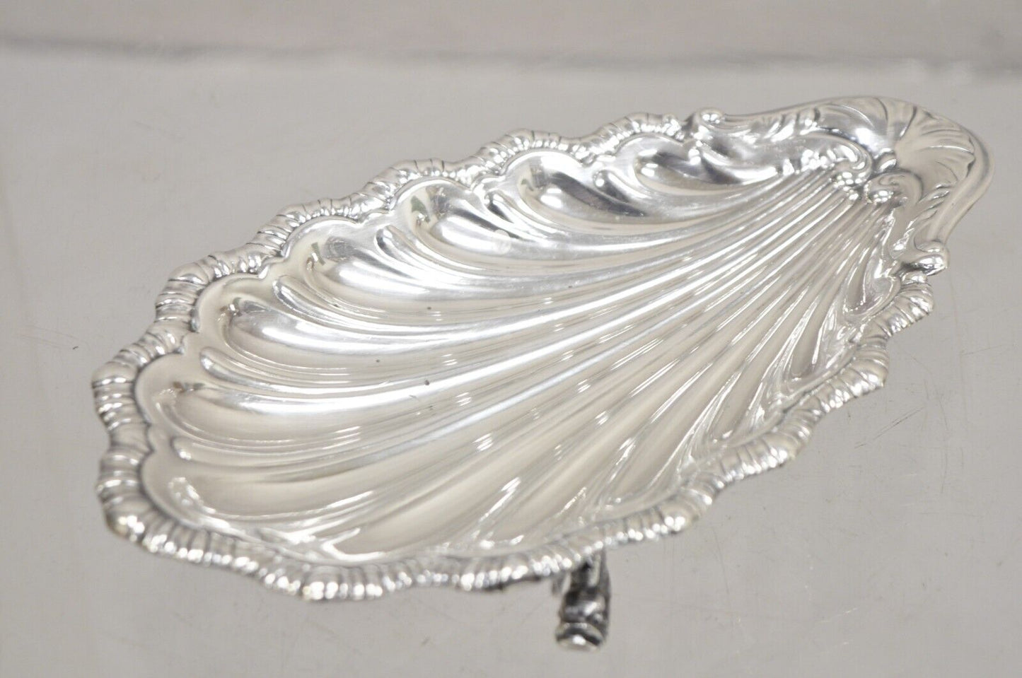 Vintage English Victorian Silver Plated Clam Shell Trinket Dish On Dolphin Feet