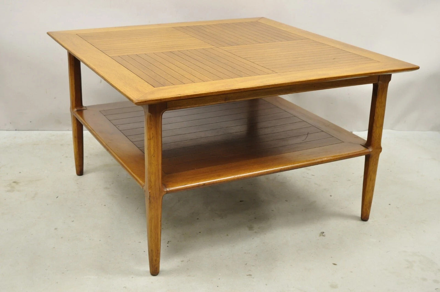 Vintage Tomlinson Sophisticate Mid Century Modern Square Walnut Lamp Side Table