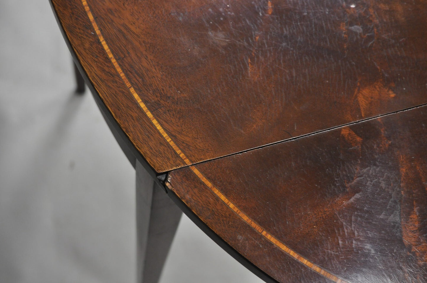 Vintage Beacon Hill Federal Small Mahogany Dropleaf Pembroke End Tables - a Pair