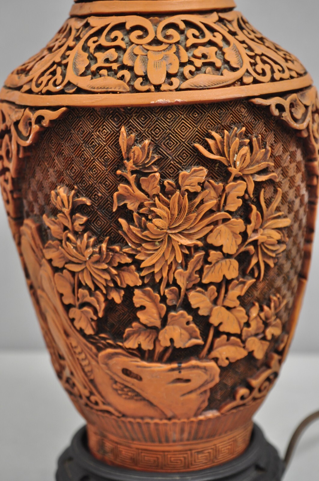Vintage Chinoiserie Chinese Orange Carved Cinnabar Vase Jardiniere Table Lamp