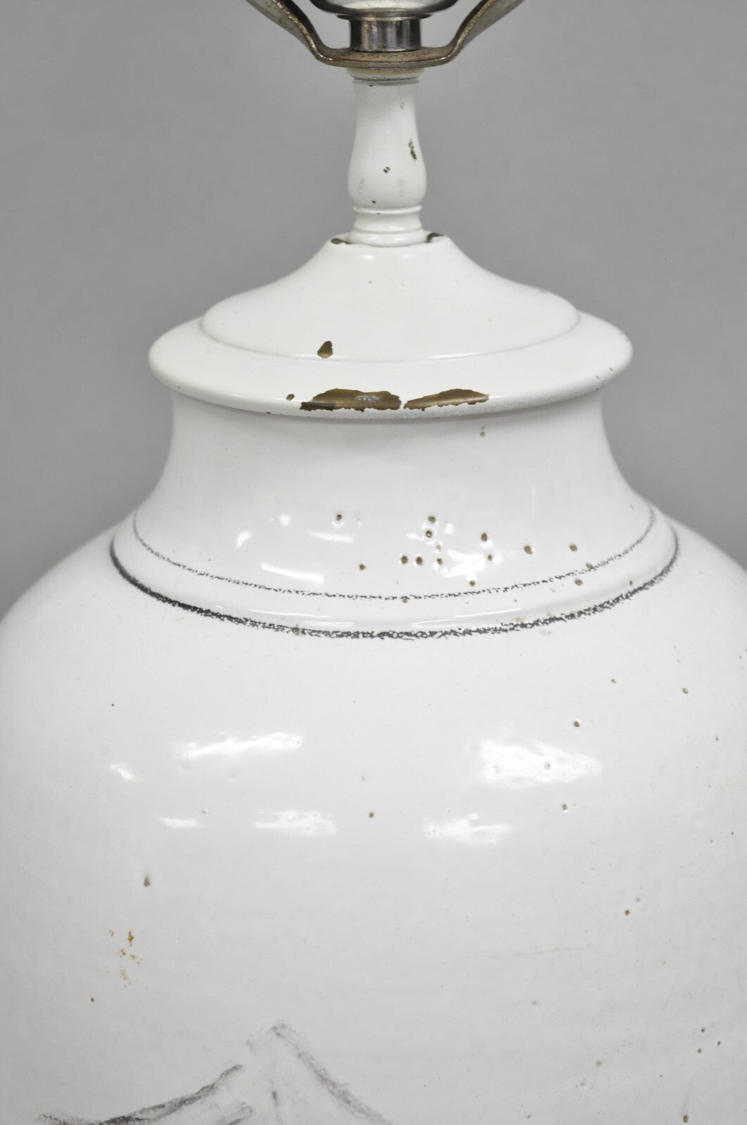 Vintage Chinoiserie White Ceramic Jardiniere Vase Oriental Table Lamp on Lucite