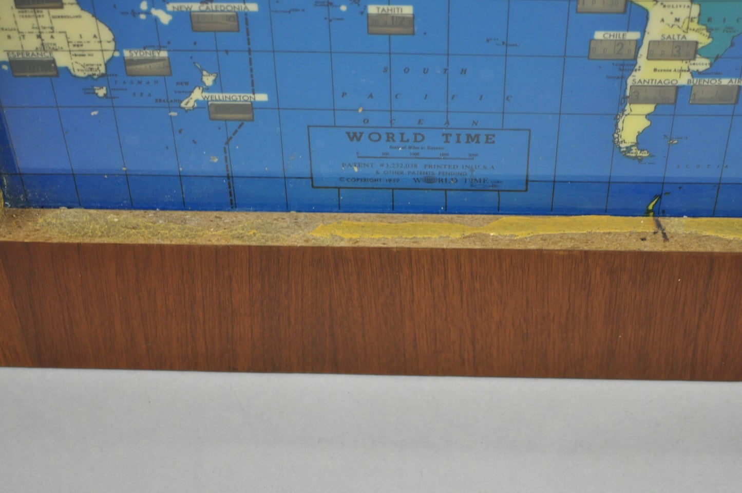 Vintage Howard Miller World Time Mid Century Modern Walnut Frame Wall Clock