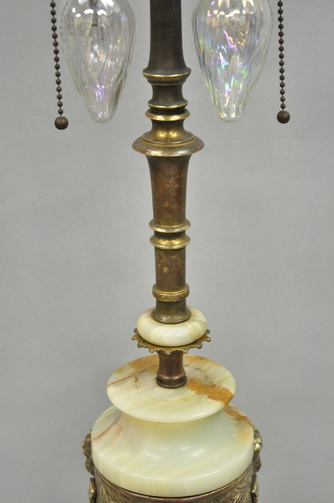 Antique French Neoclassical Louis XV Onyx Urn Figural Bronze Cherub Table Lamp