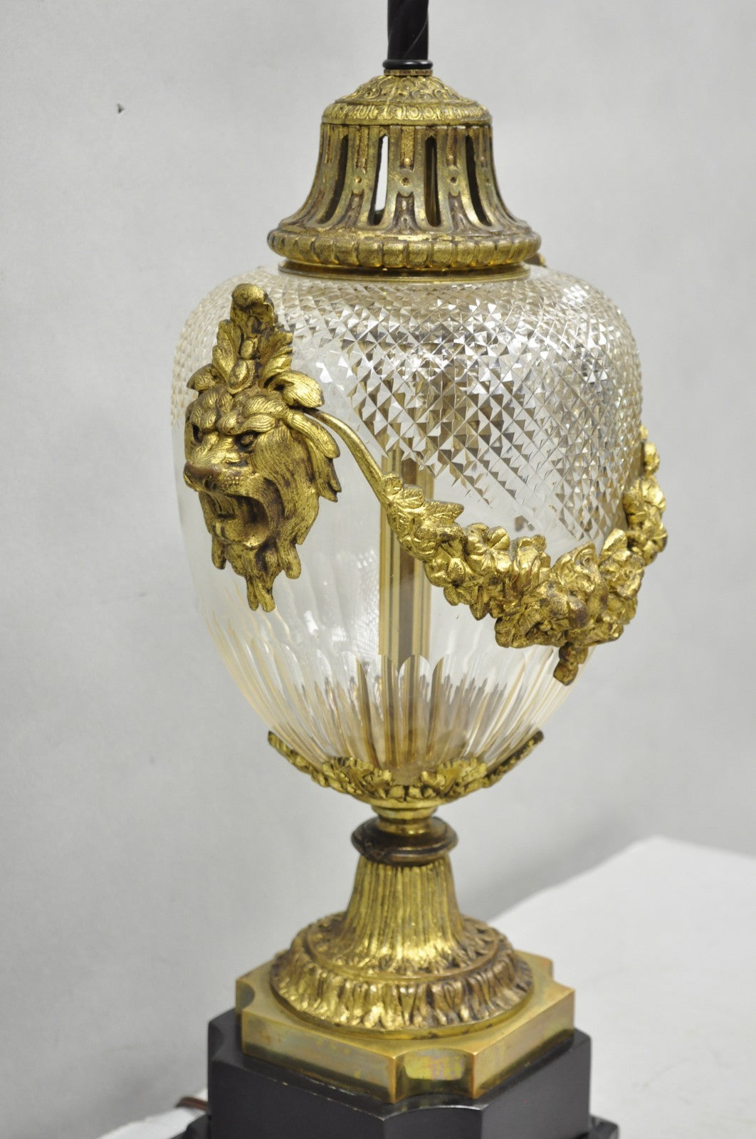 Antique French Neoclassical Bronze Lion Ormolu Diamond Cut Glass Urn Table Lamp