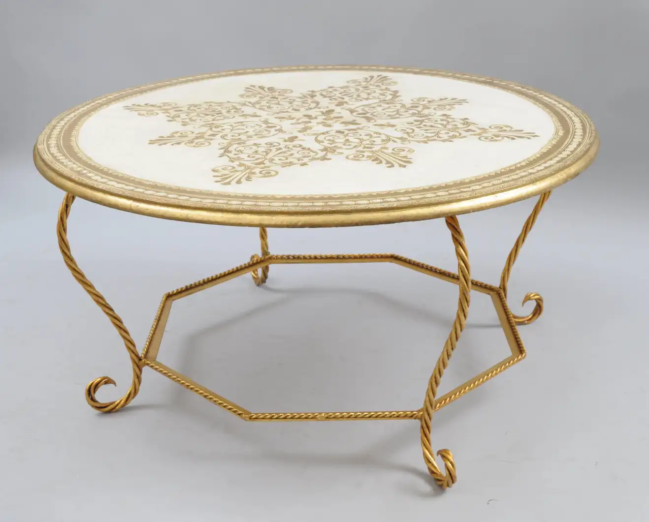 Italian Florentine Hollywood Regency Gold Wood & Iron Rope Round Coffee Table