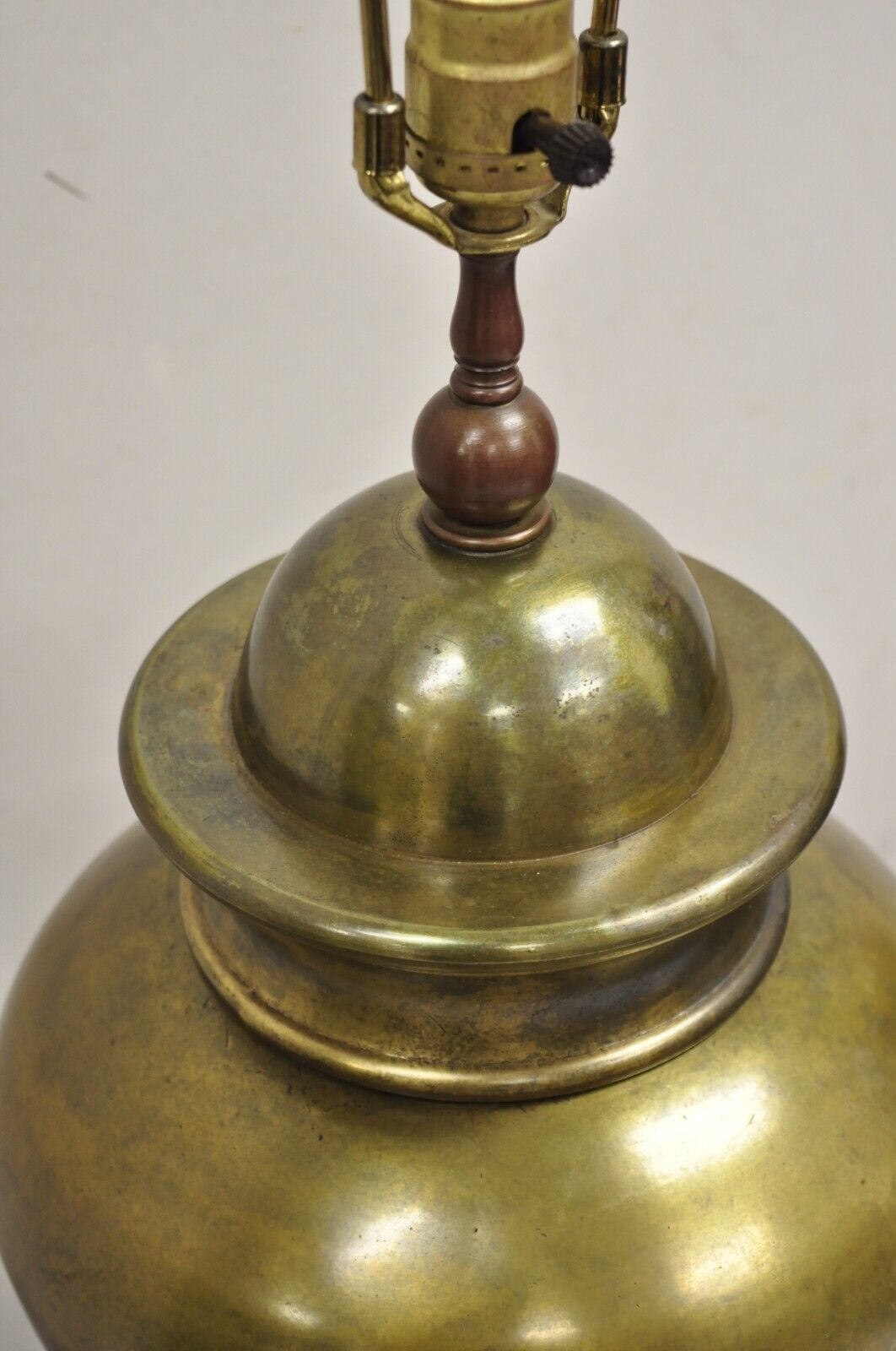 Vintage Hollywood Regency Chinoiserie Patinated Brass Ginger Jar Table Lamp