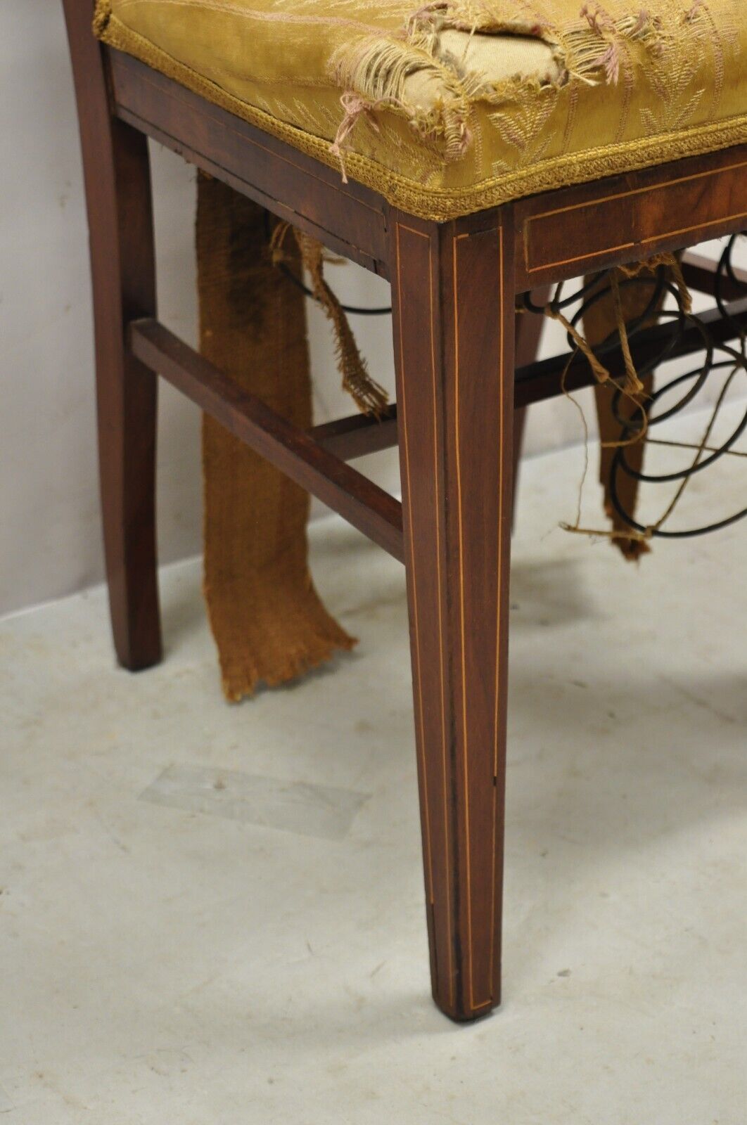 Antique Edwardian Mahogany Side Chair with Pencil and Pinwheel Inlay