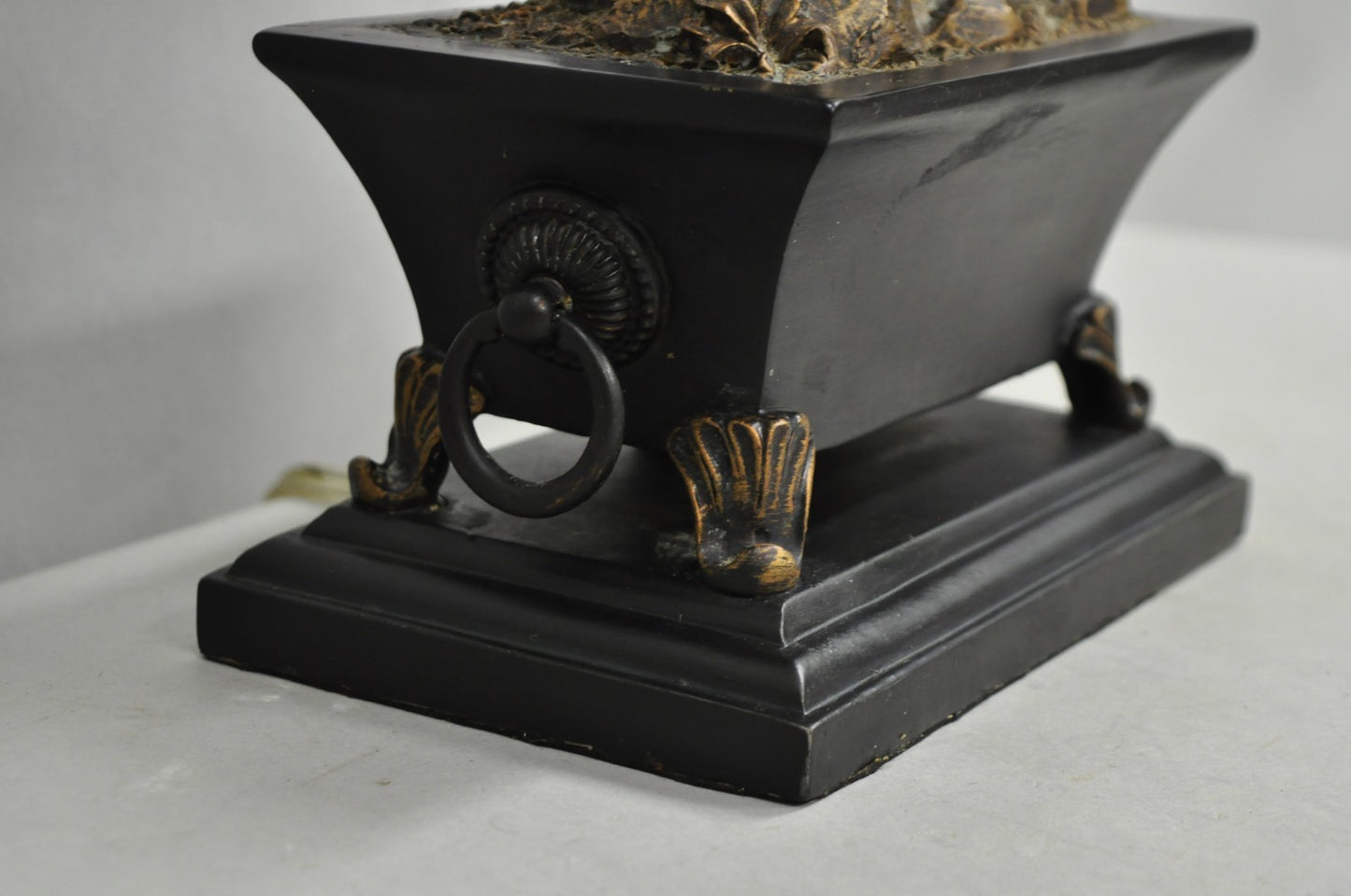 Contemporary Chinoiserie Style Bronze Finish Metal Birds on Branch Table Lamp