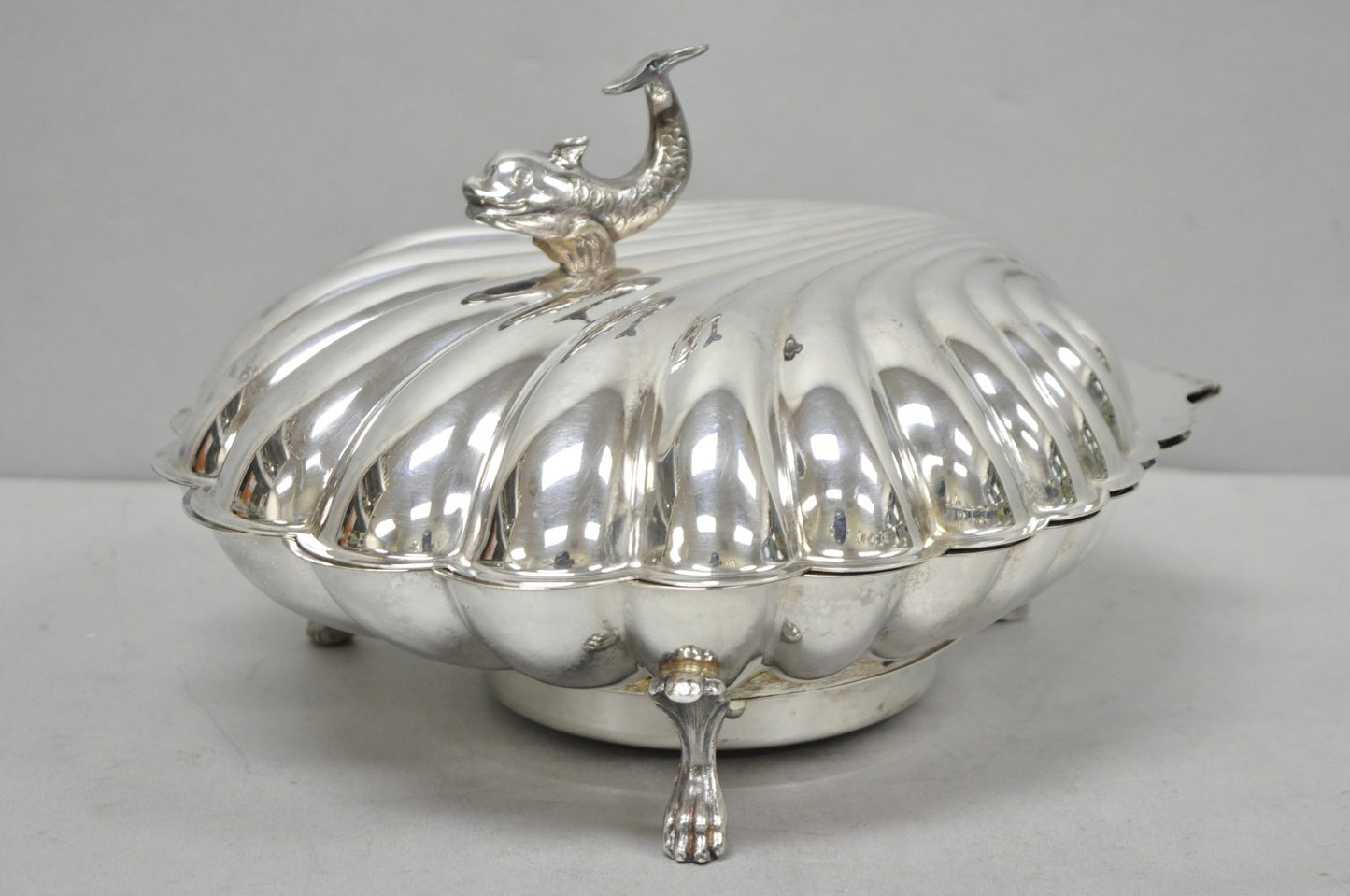 Vintage Eaton Silver Co Regency Silver Plated Clam Shell Warmer w Dolphin Handle
