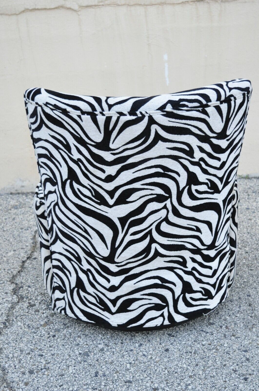 Modern Zebra Pattern Upholstered Round Swivel Club Lounge Chair