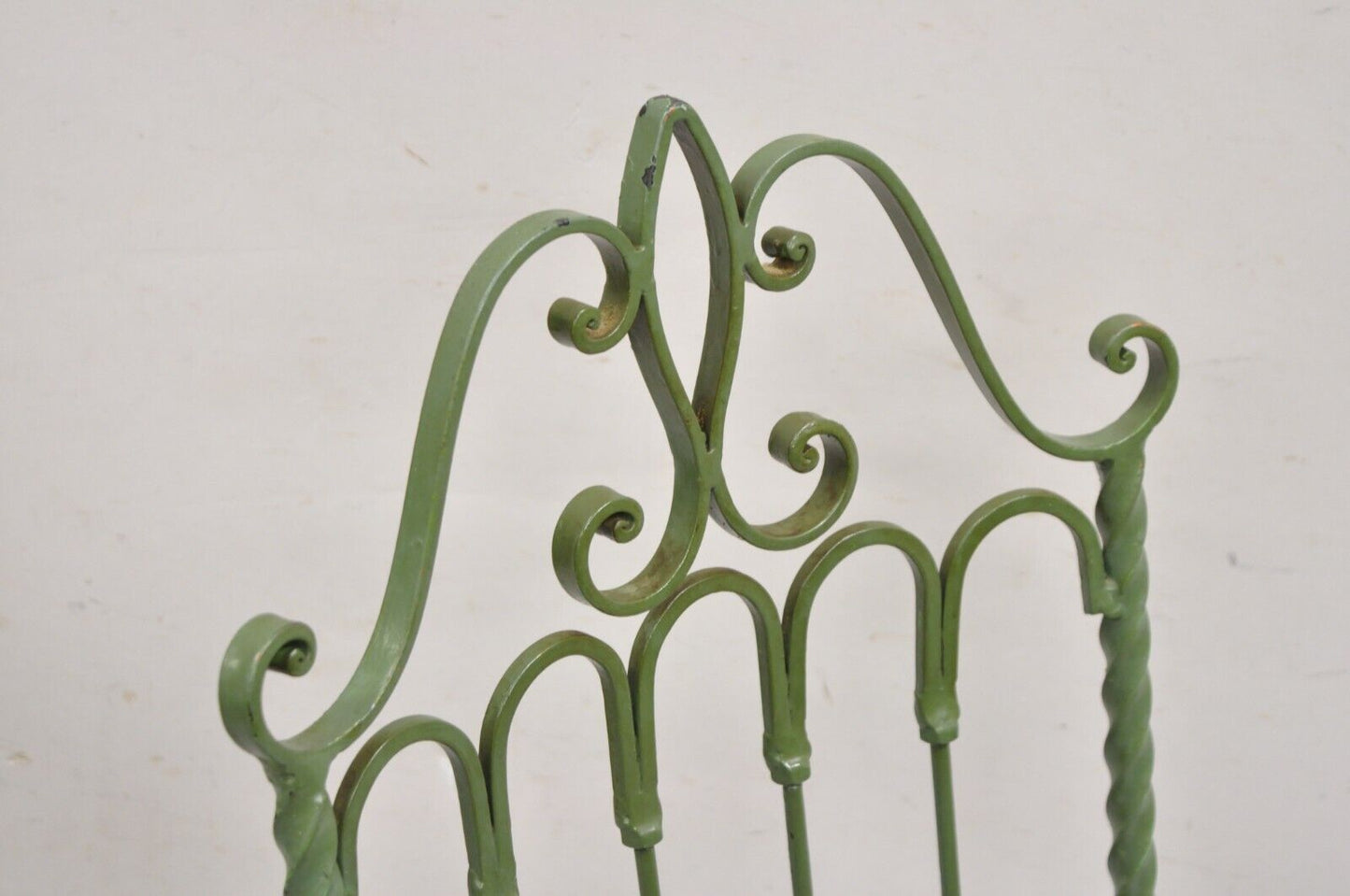 Vintage Gothic Hollywood Regency Style Green Wrought Iron Dining Chair Single