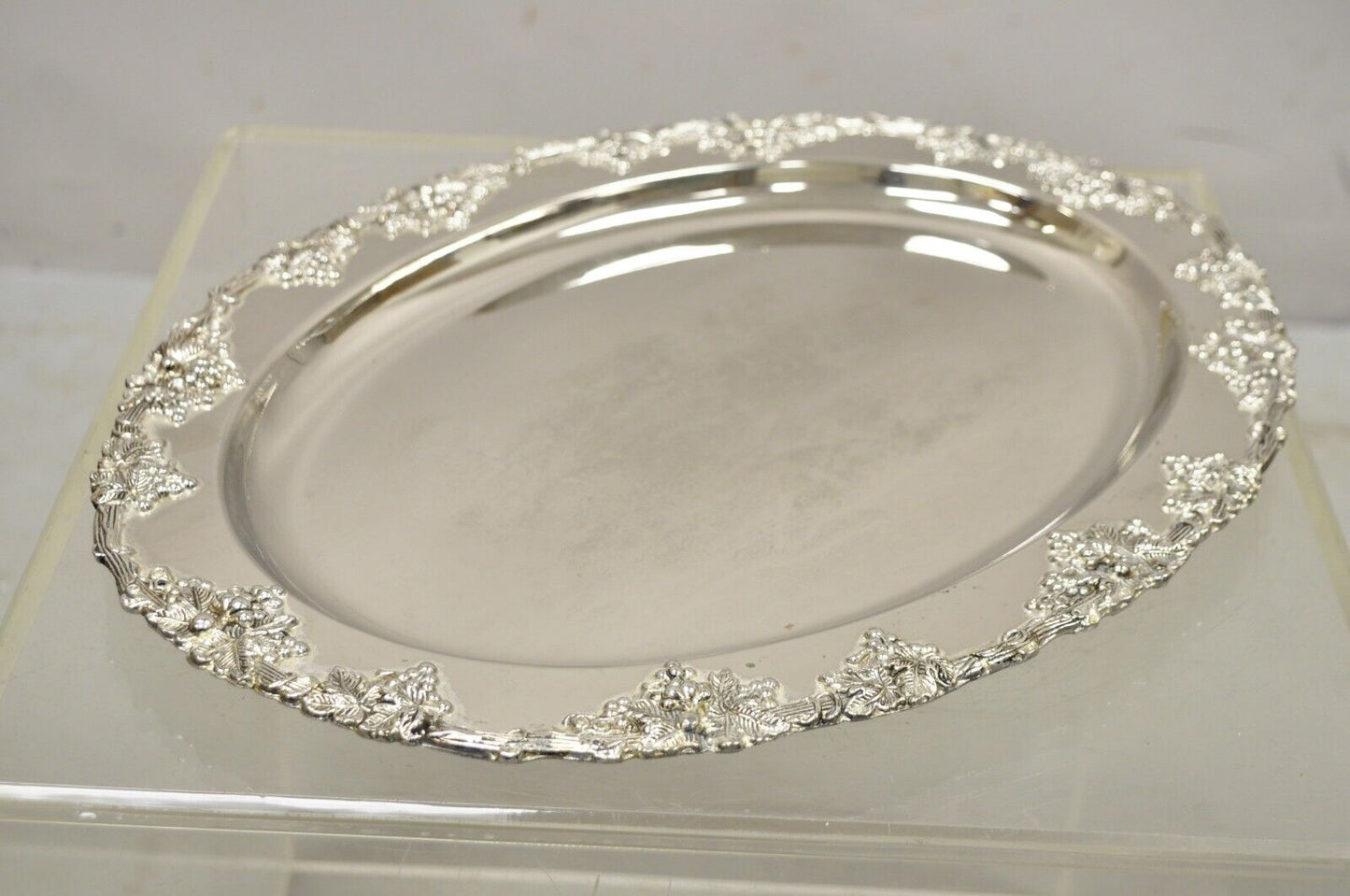 Vtg Godinger Victorian Style Silver Plated Grape Cluster 17" Oval Platter Tray