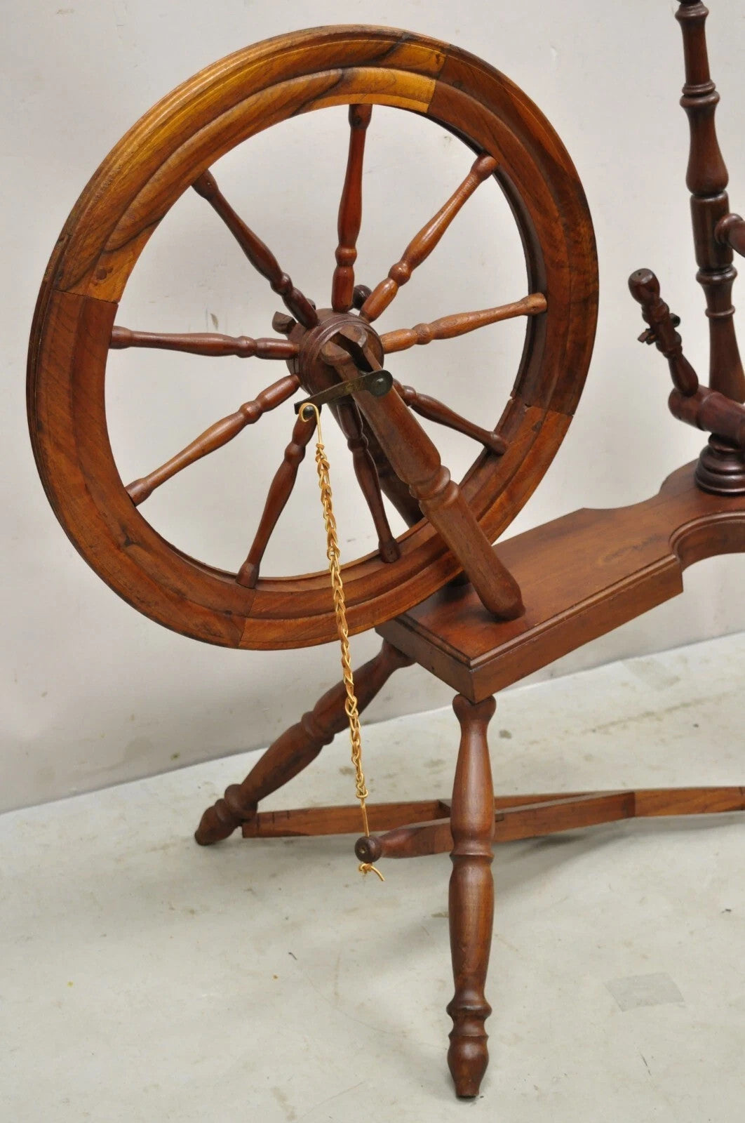 Antique Canadian Country Primitive Pine Wood Colonial Wooden Spinning Wheel