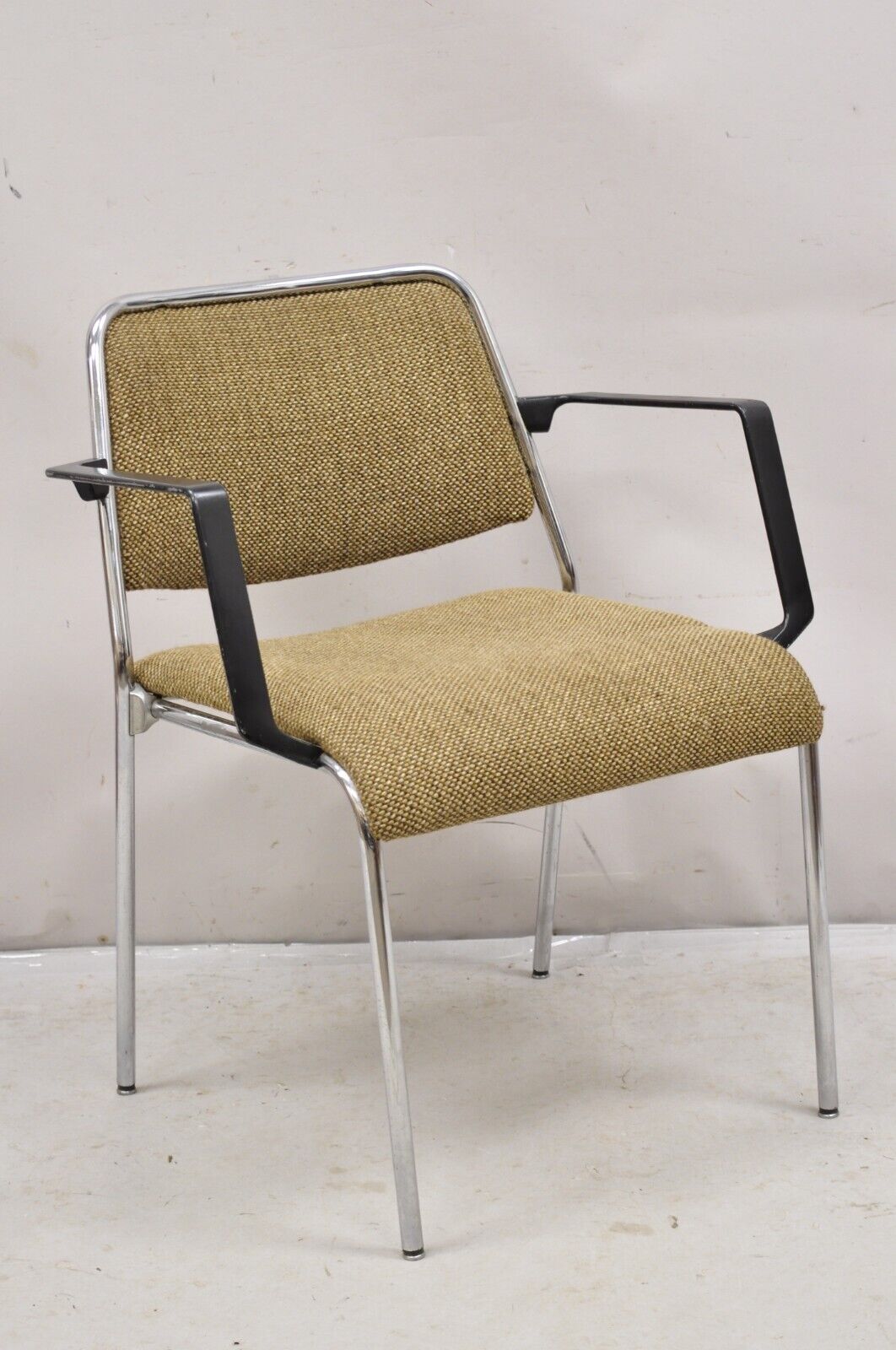 Vintage Sculpted Chrome Frame Post Mid Century Modern Office Arm Chair