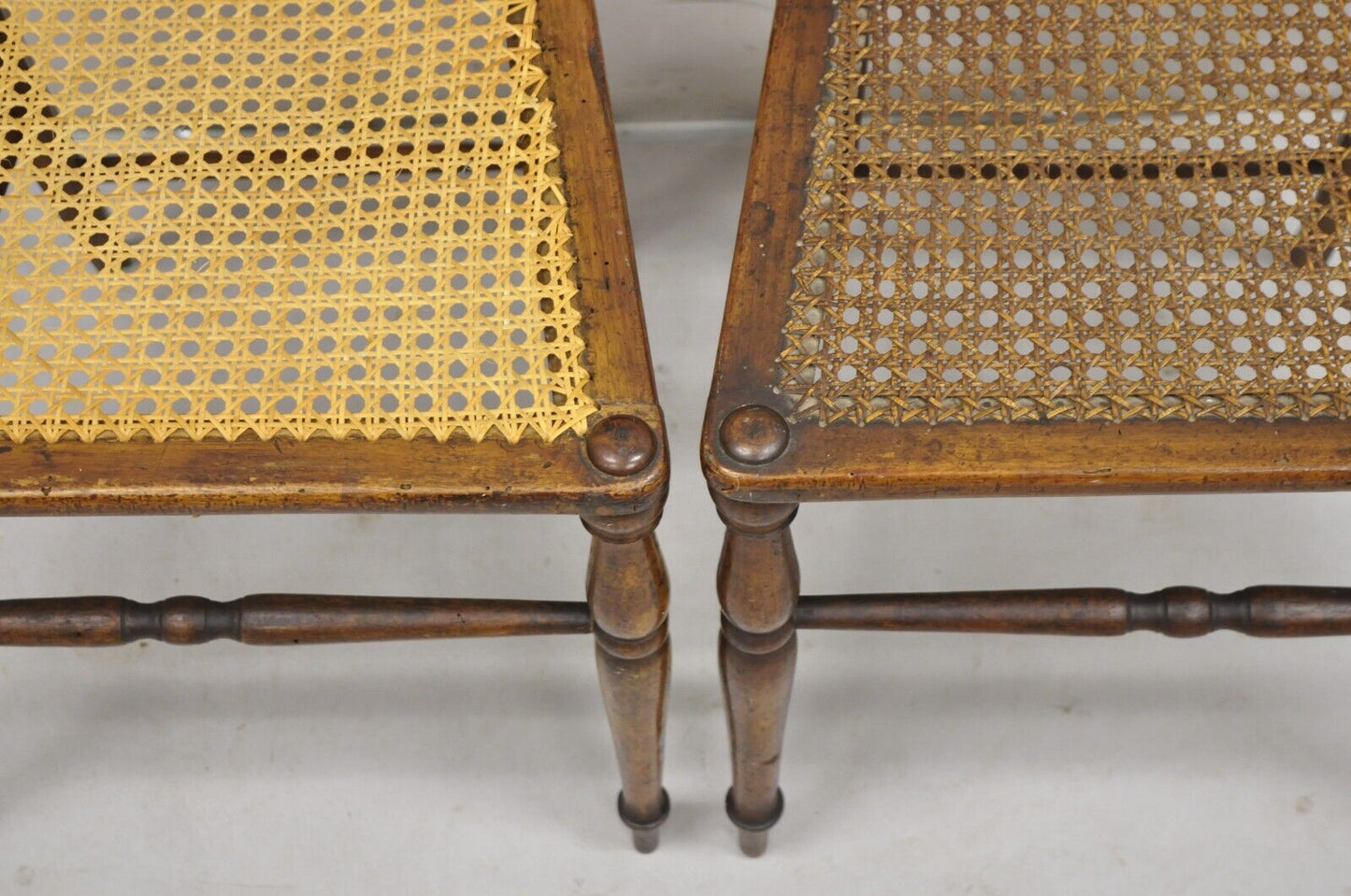 Antique Italian Biedermeier Arts & Crafts Walnut Bowtie Chiavari Side Chair Pair