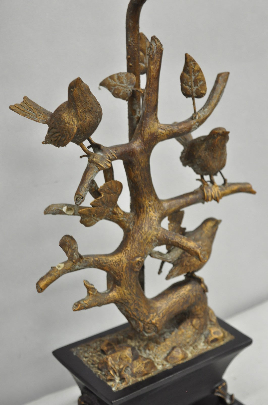 Contemporary Chinoiserie Style Bronze Finish Metal Birds on Branch Table Lamp