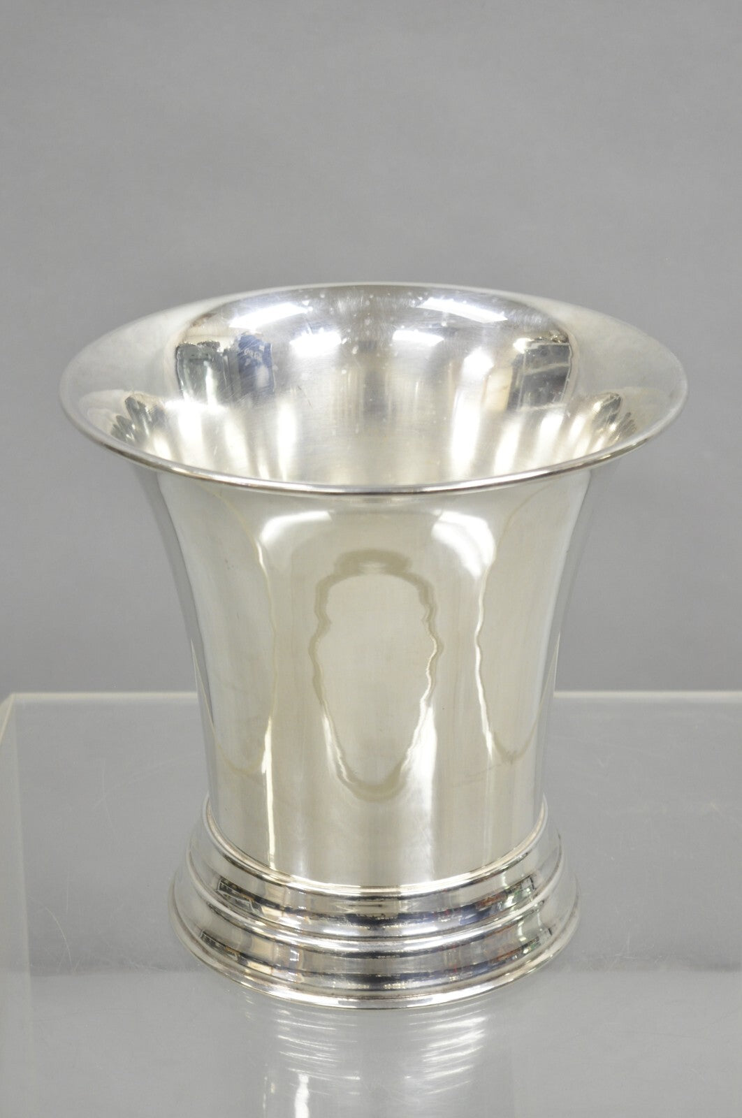 Vintage English Modernist Fluted Trumpet Champagne Wine Chiller Ice Bucket