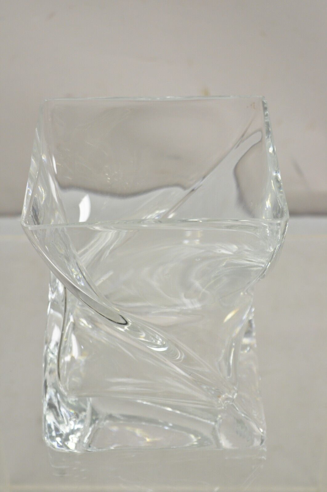 Modern Abstract Turkish Konart Twisted Glass Crystal Vase Centerpiece (B)