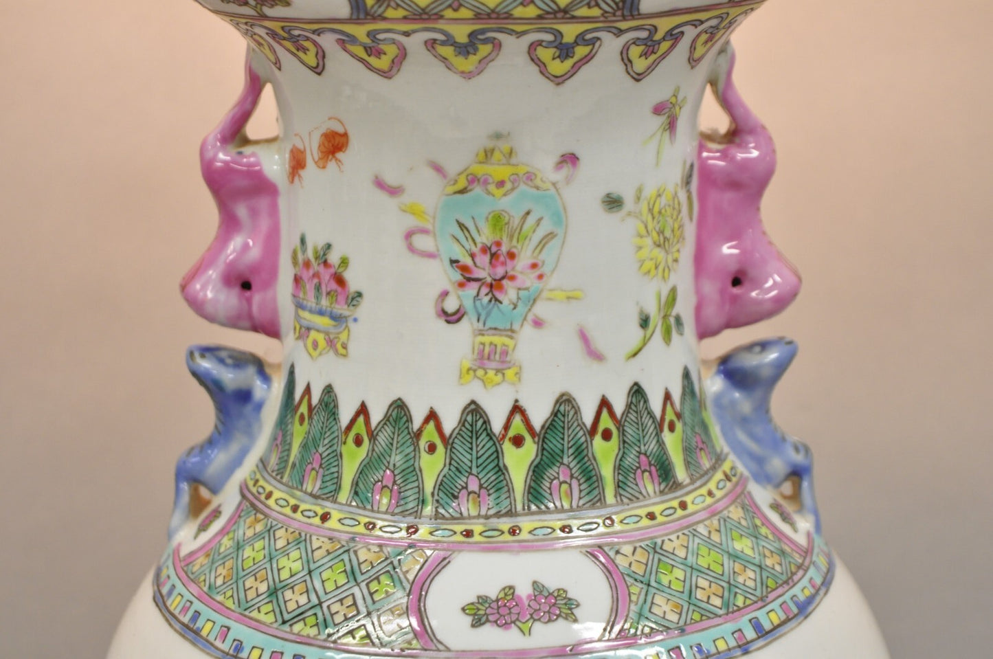 Vintage Chinese Hand Painted Porcelain Jardinierie Floral Chinoiserie Table Lamp