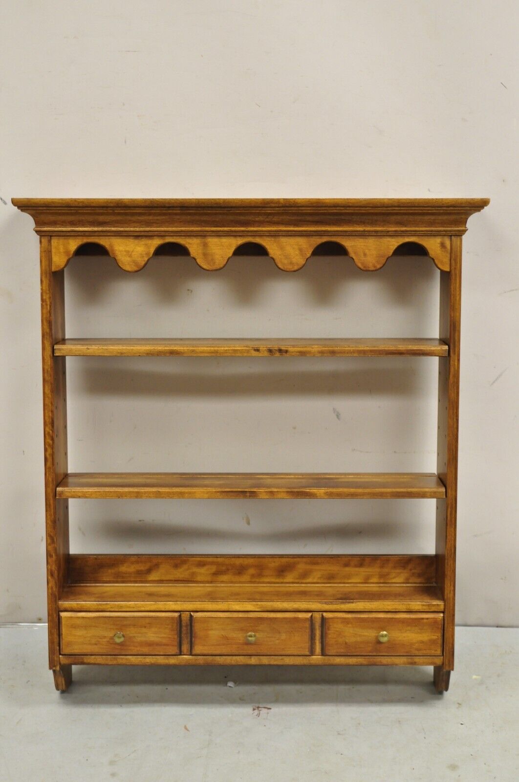 Vintage Ethan Allen Country French Wall Hanging Maple Wood Plate Rack Shelf
