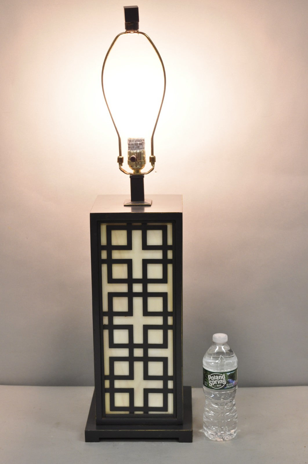 Contemporary Chinoiserie Stained Glass Brushed Metal Fretwork Design Table Lamp
